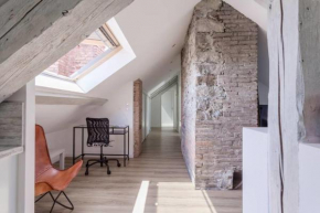 Hyper Center for 6 people2 bedroomsTram at 5 min walking #F4